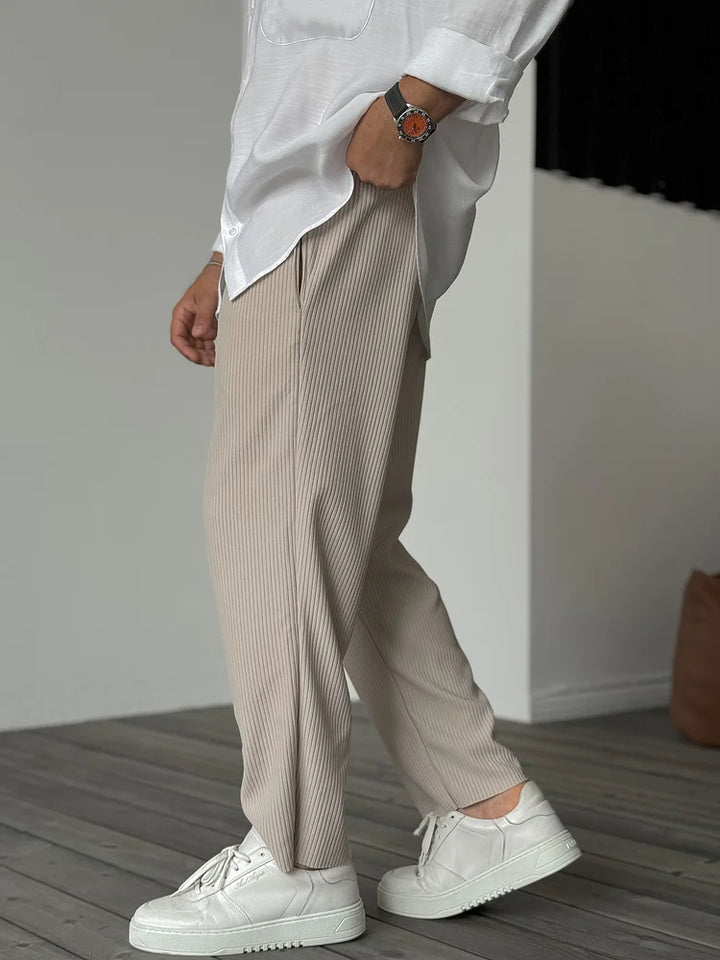 Elias | Relaxed Ribbed Trousers