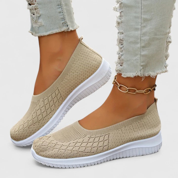 Briseis orthopaedic slip-on shoes - detail view