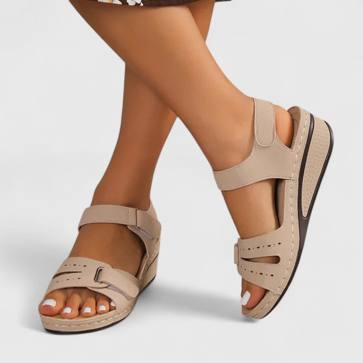 Calantha orthopaedic slide sandals - detail view