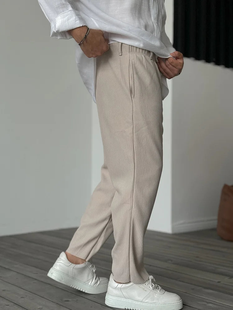 Elias | Relaxed Ribbed Trousers