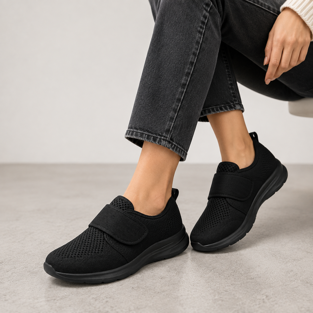 Devika extra wide shoes - detail view