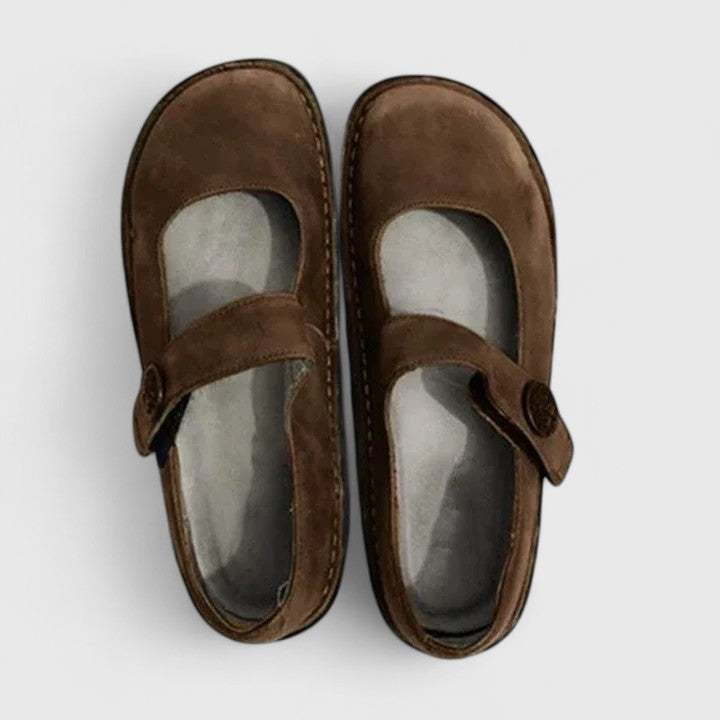 Esmeray orthopaedic round-toe shoes - back view