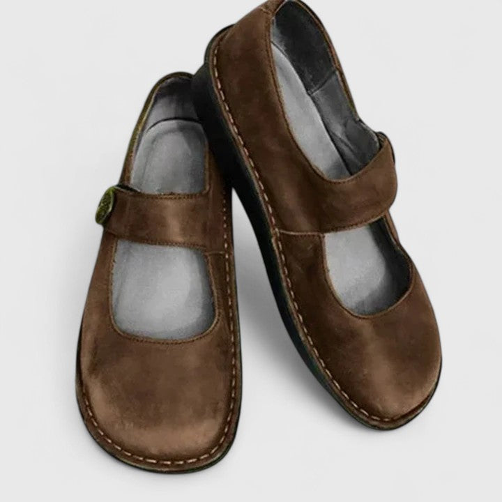 Esmeray orthopaedic round-toe shoes - detail view