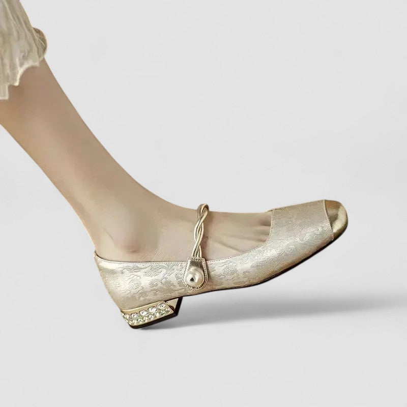 Iolanthe orthopaedic Mary Jane flats - styled view