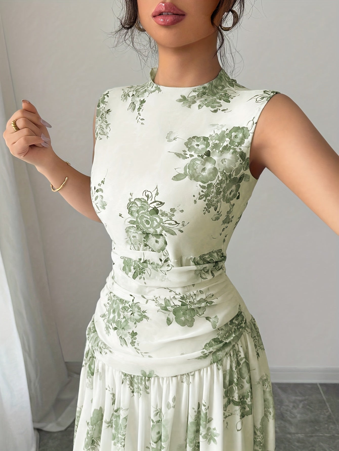 Poppy floral fitted knit dress - full look