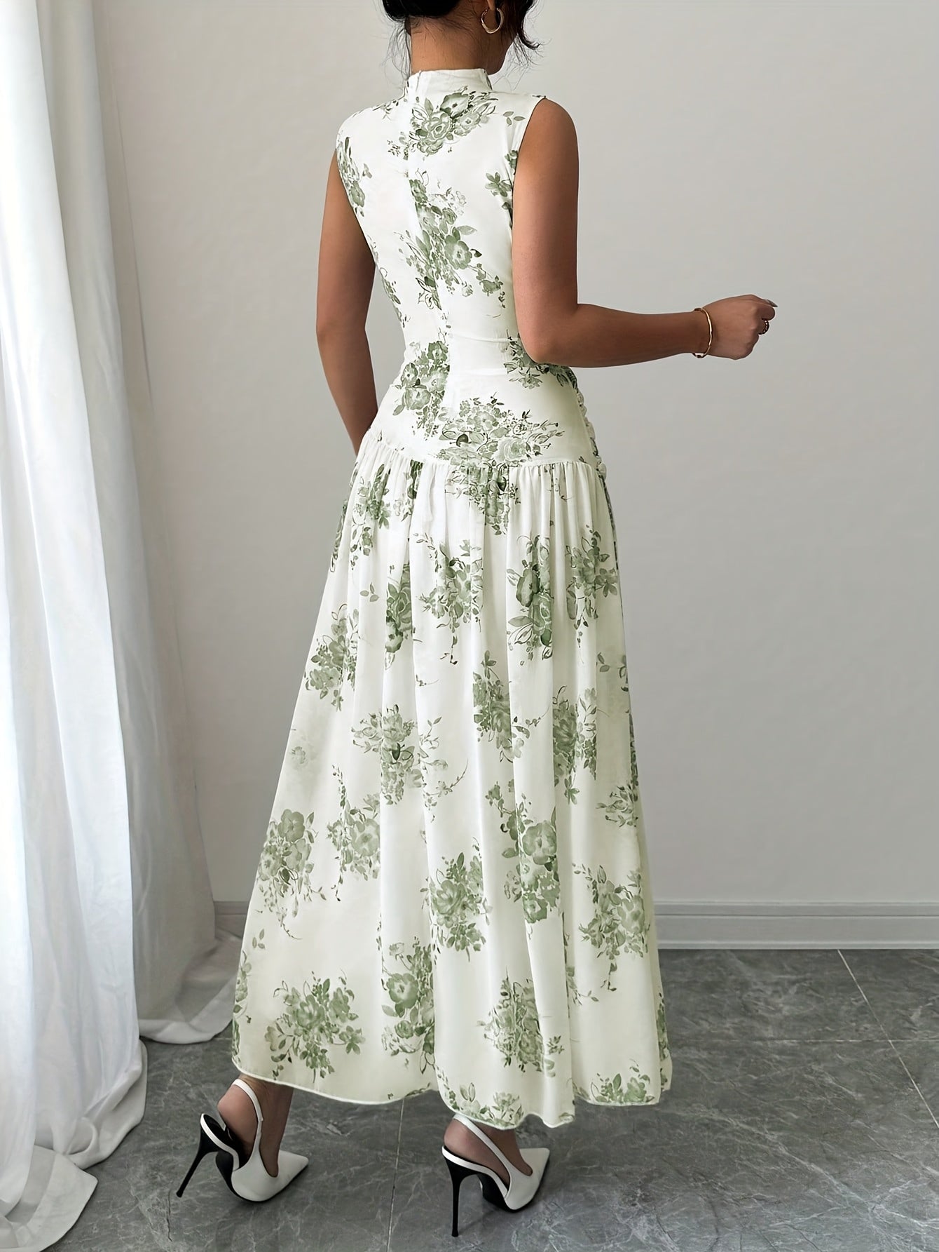 Poppy floral fitted knit dress - fabric detail