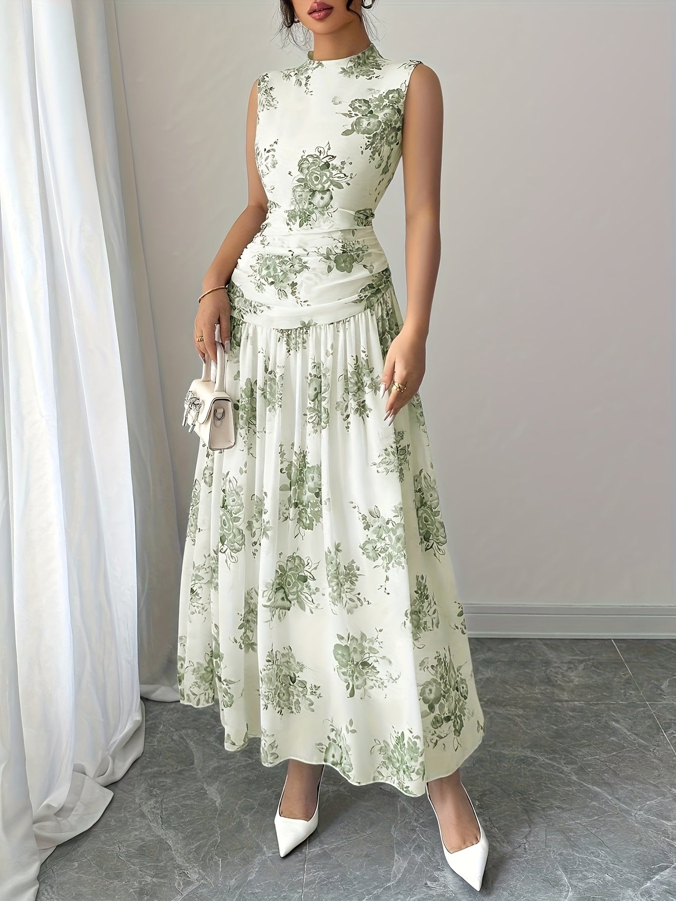 Poppy floral fitted knit dress - close up