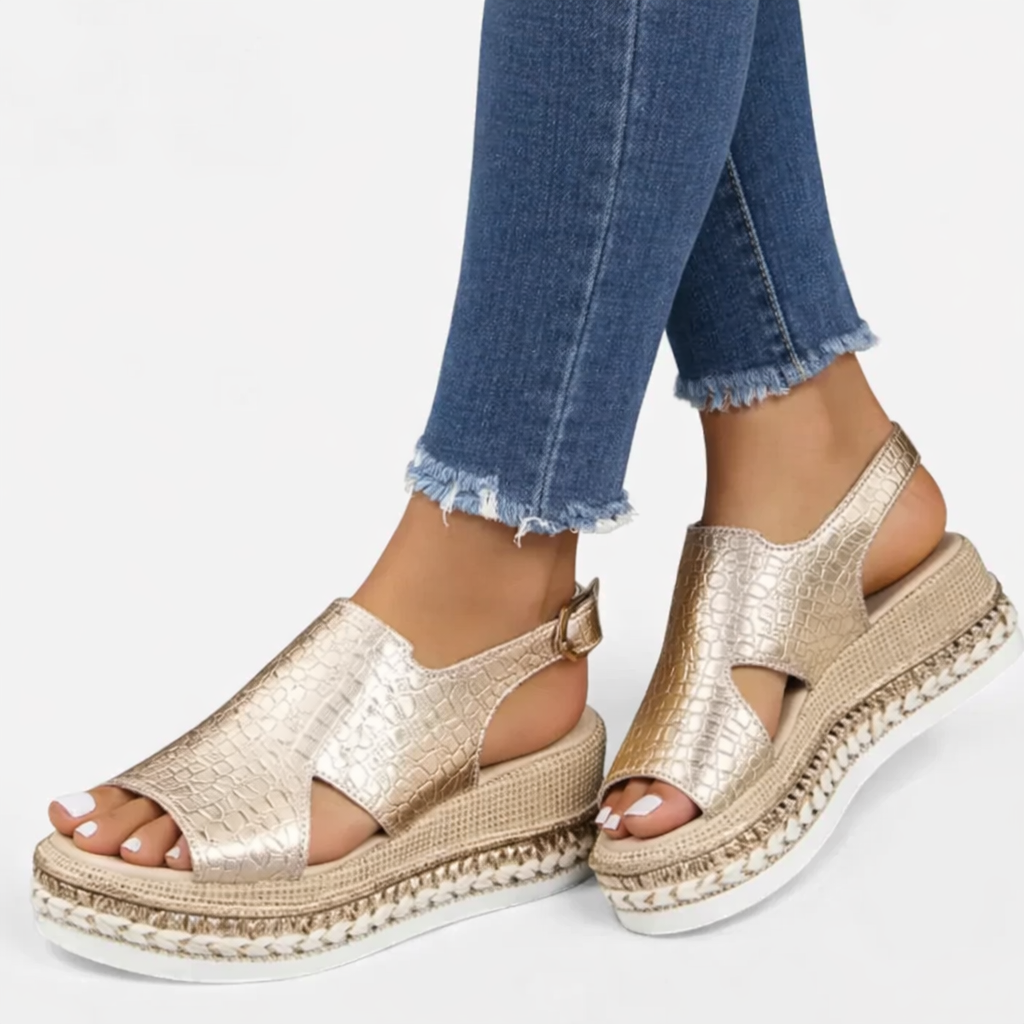 Tirzah summer wedge sandals - color Gold detail