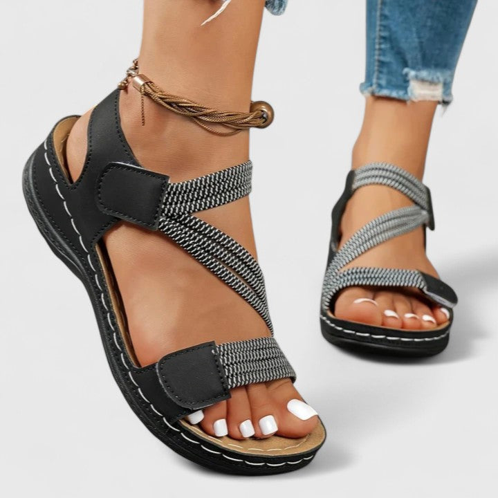 Undine arch-support orthopaedic sandals - detail view