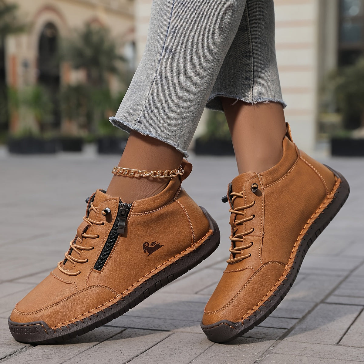 Wrenna wide-toe orthopaedic sneakers - detail view